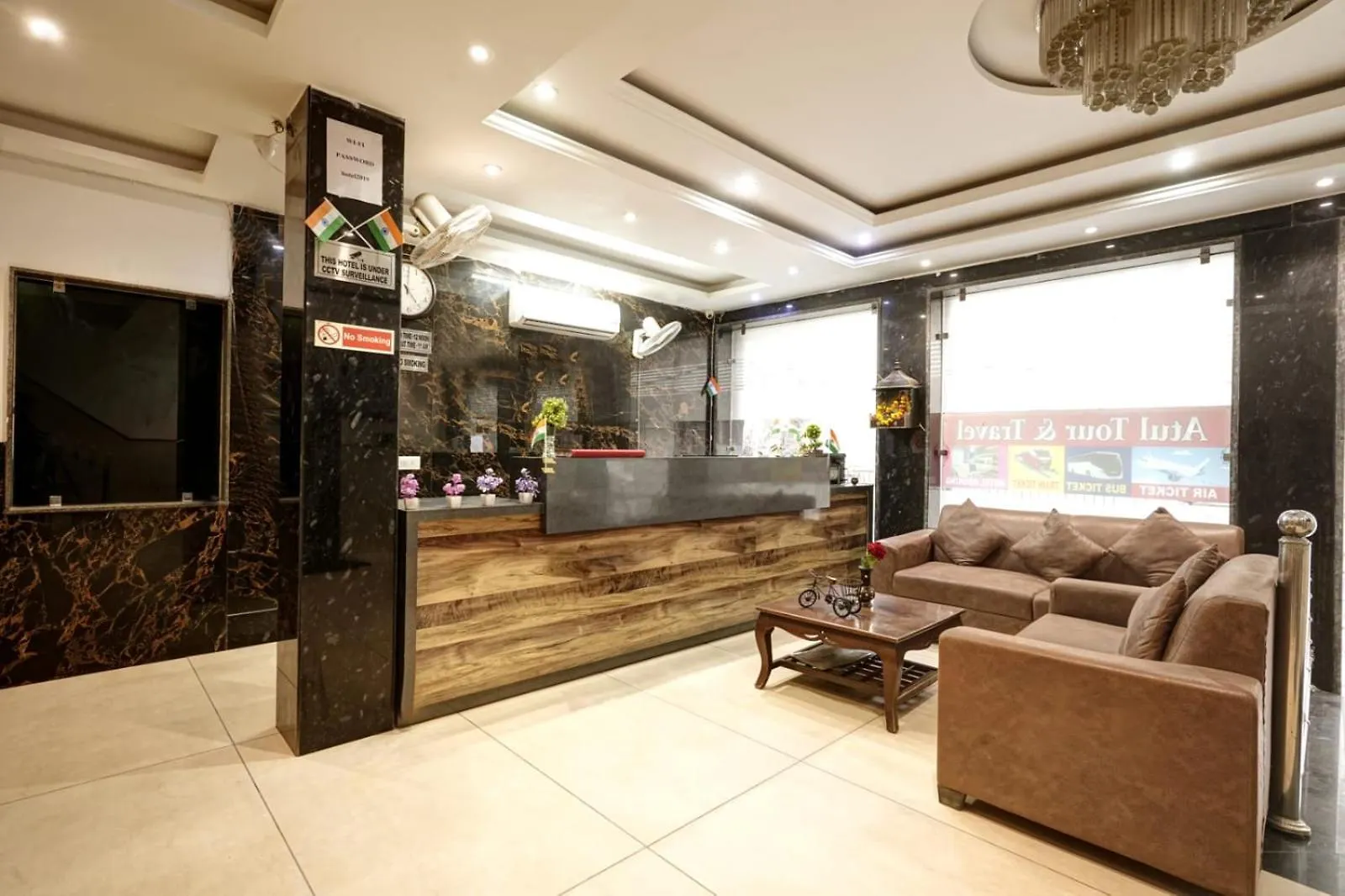 Hotel Mark Near Igi Airport ニューデリー 4*,  インド